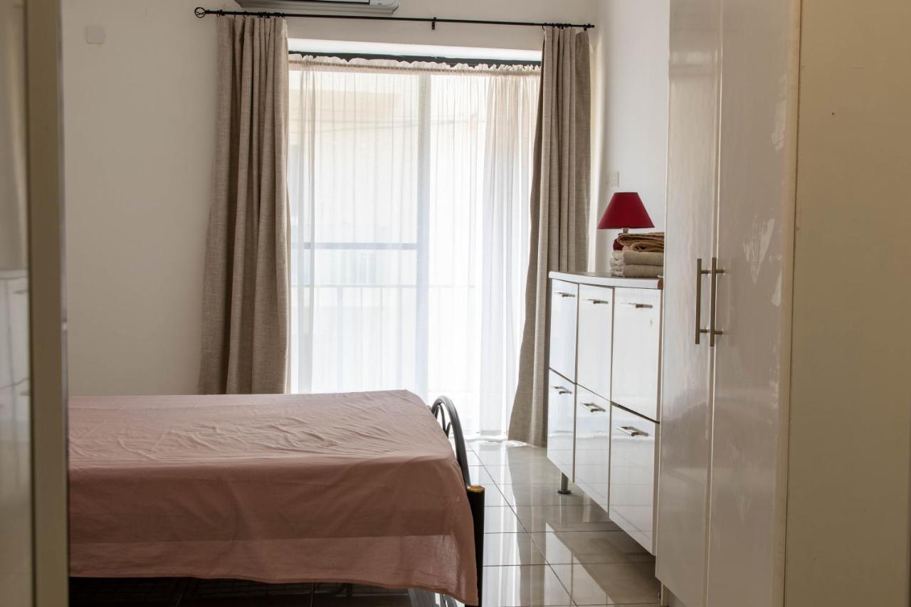 Spacious 3-Bedroom Apartment 30 Seconds From Sea Marsaskala Buitenkant foto